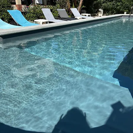 Grand Appt 6p Climatise Dans Avec Piscine - 8 Kms De Cannes Apartment *