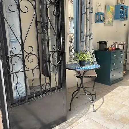 Grand Appt 6p Climatise Dans Avec Piscine - 8 Kms De Cannes Apartmán *