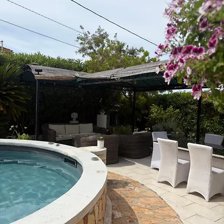Grand Appt 6p Climatise Dans Avec Piscine - 8 Kms De Cannes Apartment Antibes