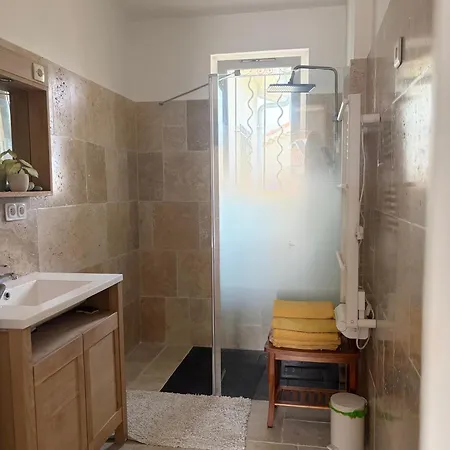 Apartment Grand Appt 6p Climatise Dans Avec Piscine - 8 Kms De Cannes