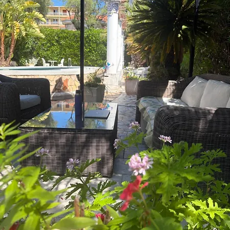 Grand Appt 6p Climatise Dans Avec Piscine - 8 Kms De Cannes Apartmán *